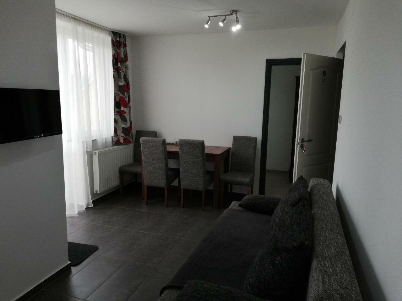 Apartman 25 Sopron Buitenkant foto