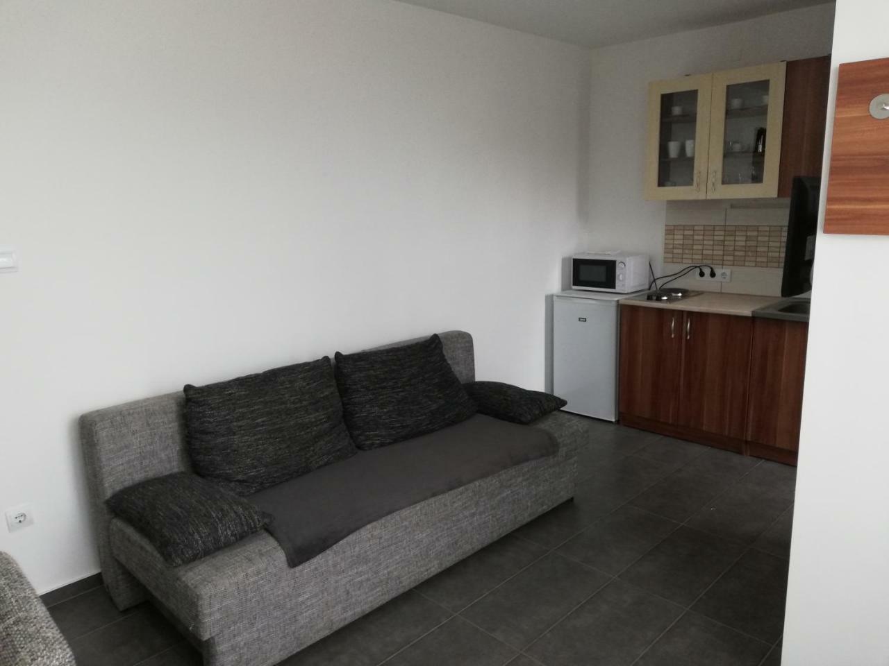Apartman 25 Sopron Buitenkant foto
